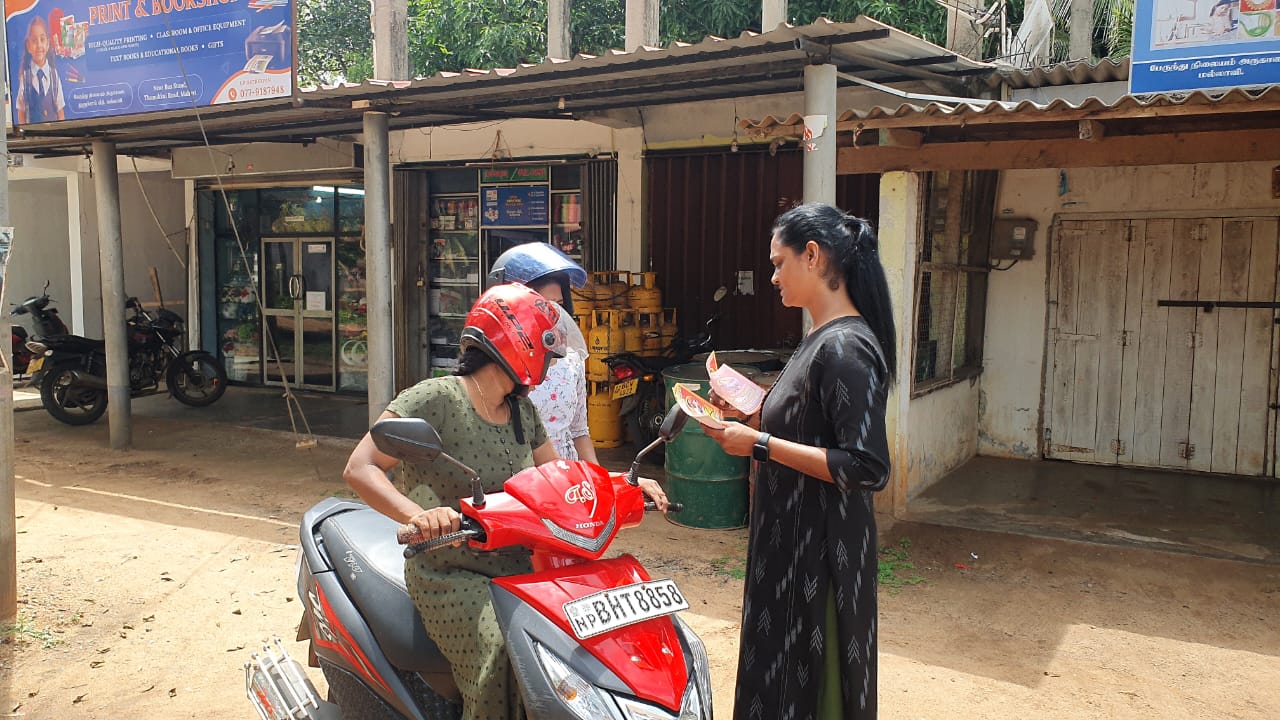 மல்லாவியில்  துண்டு பிரசுரங்களை விநியோகித்து பிரச்சார நடவடிக்கை!